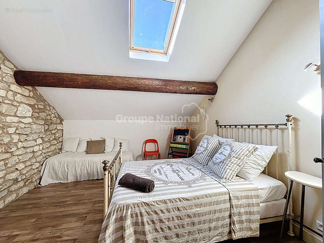Maison à LA BAUME-DE-TRANSIT