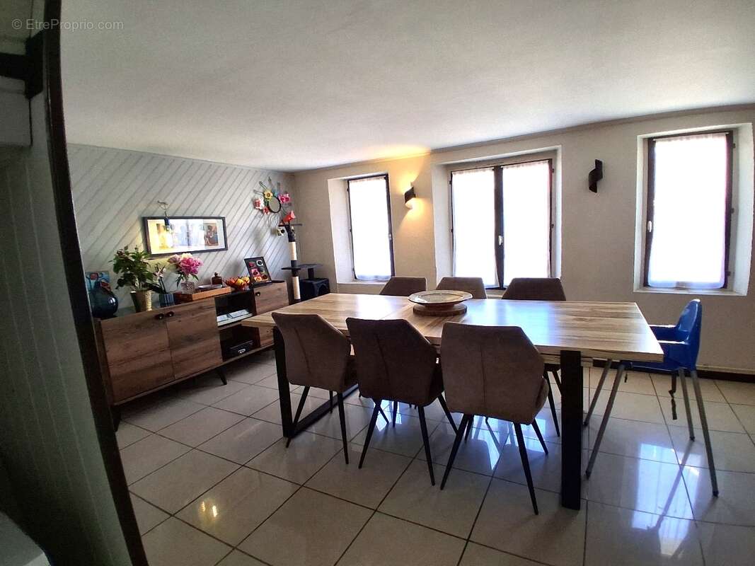 Maison 124 m² à Montbeliard  - photo 2