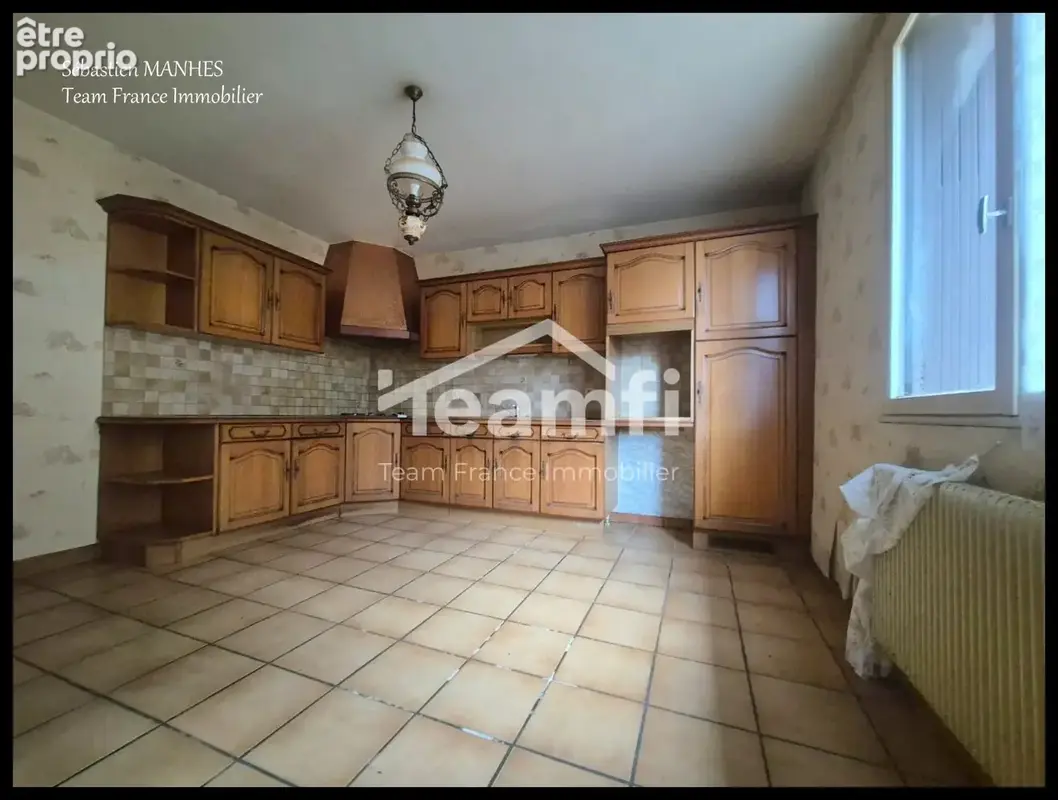 Appartement 149 m² à Thiers  - photo 2