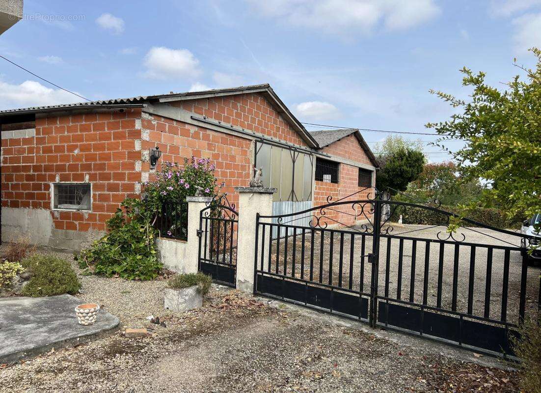 Maison à LAVIT