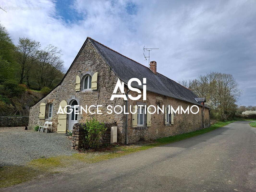 Maison à SAINT-PIERRE-SUR-ERVE