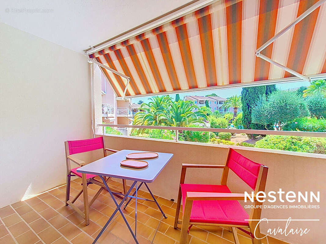 la Croix Valmer - Appartement refait à neuf d'environ 28 m² avec garage, terrasse et piscine - photo 9