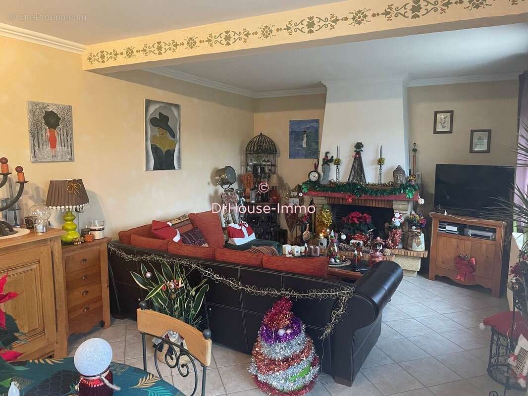 Maison à SAINT-PRIVAT-DES-VIEUX