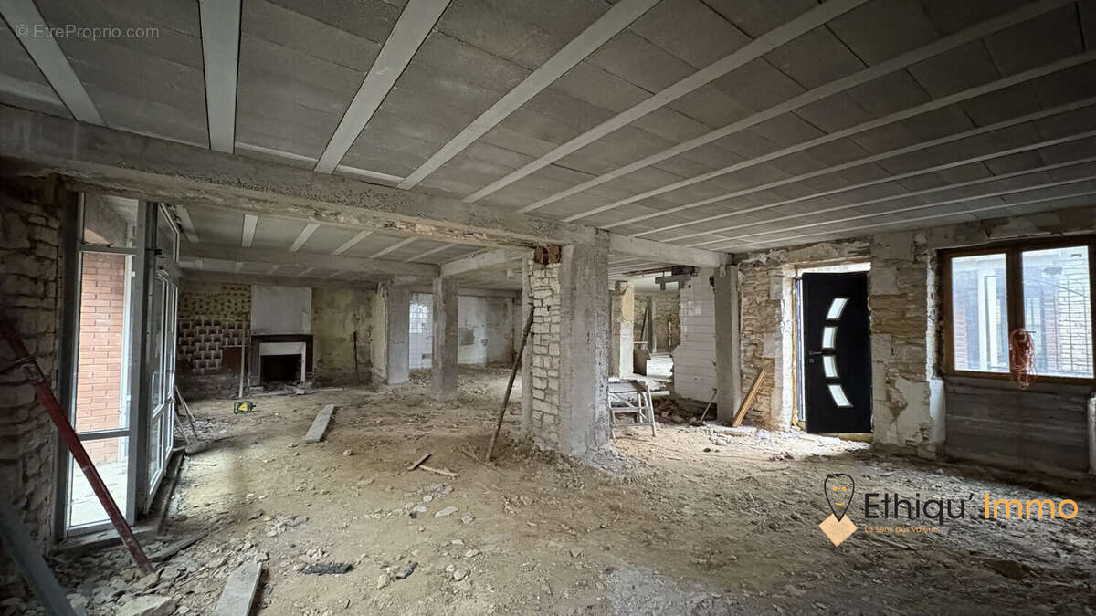 Maison à VENDEUVRE-SUR-BARSE