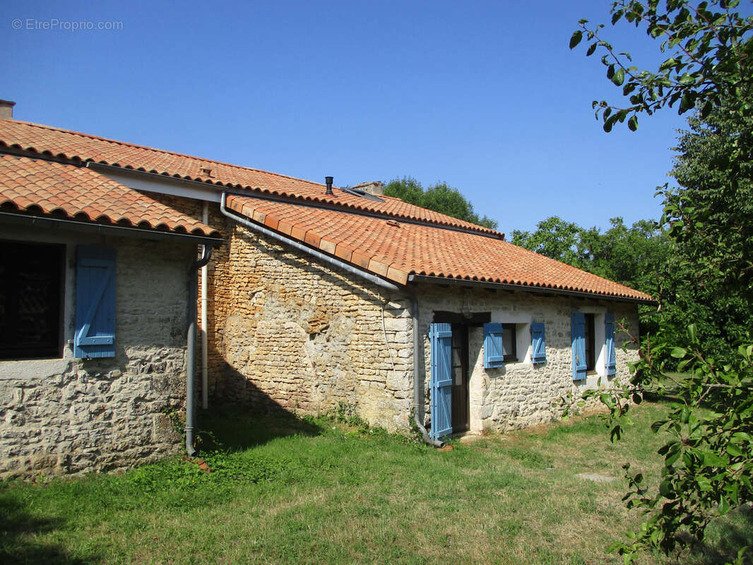 Maison à MESSE