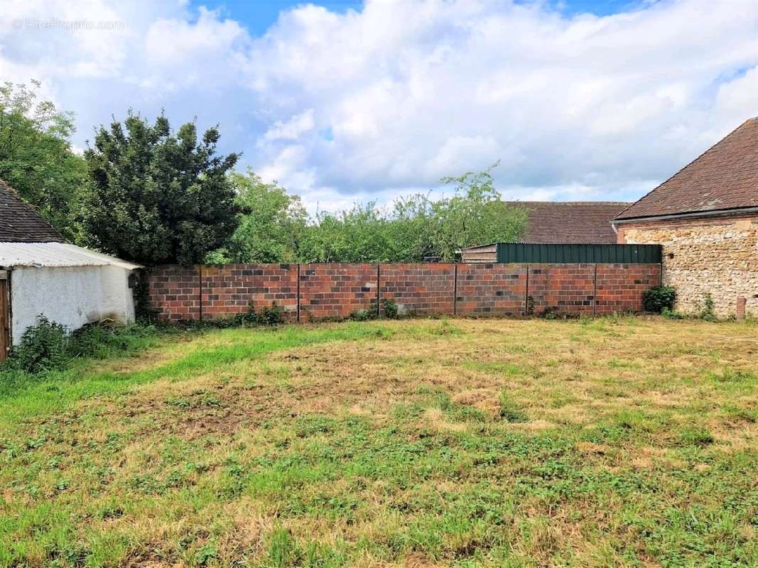 Autre à SAINT-REMY-SUR-AVRE