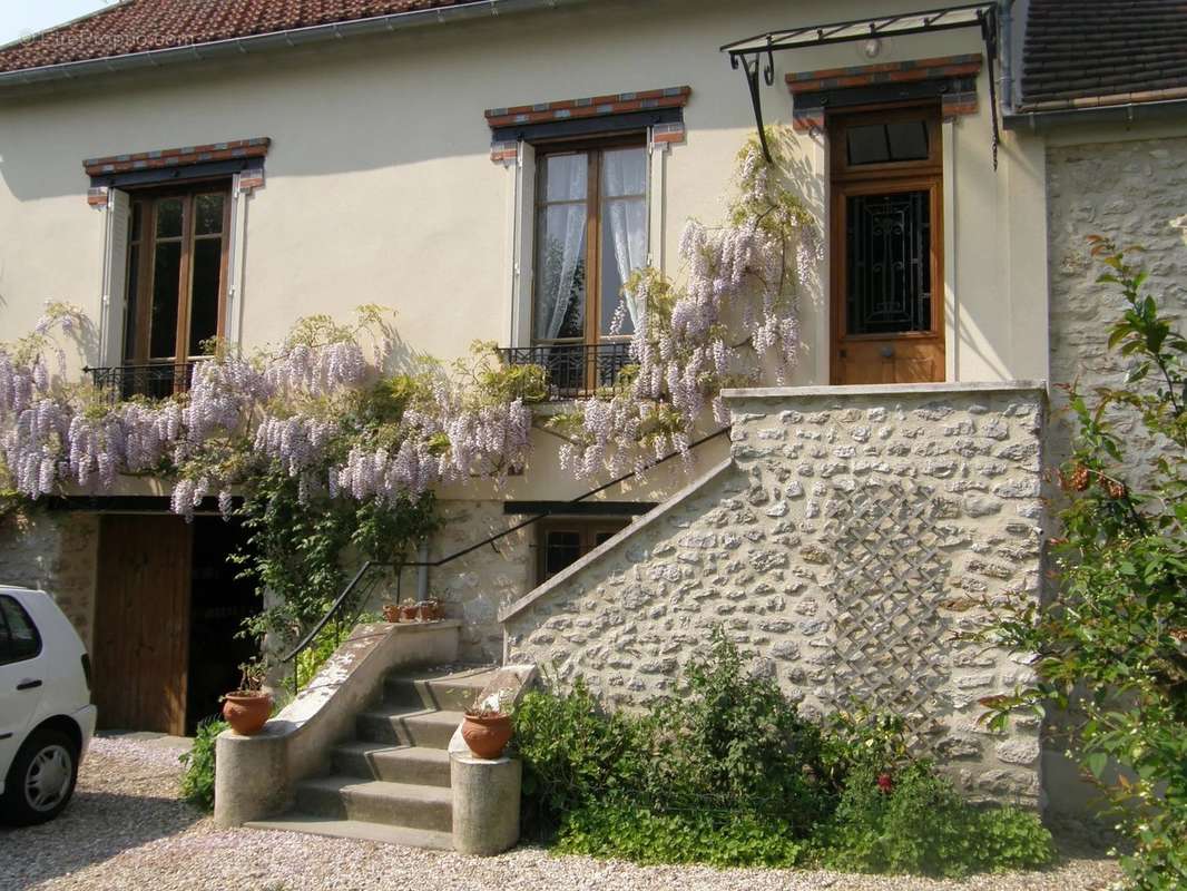 Maison à VAYRES-SUR-ESSONNE