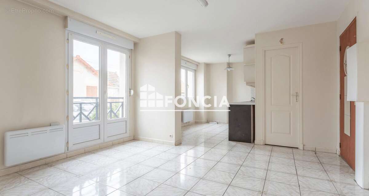 Appartement à SAVIGNY-SUR-ORGE