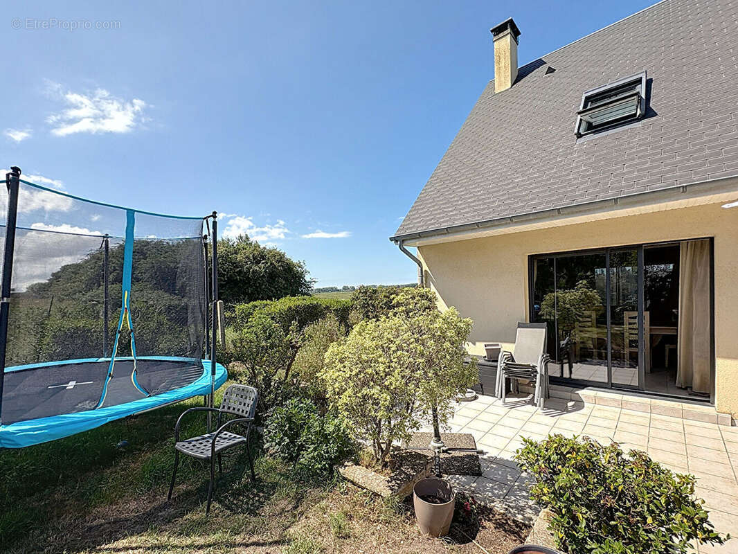 Maison à SALLENELLES