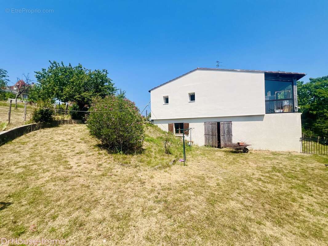 Maison 155 m² à Villamblard  - photo 3