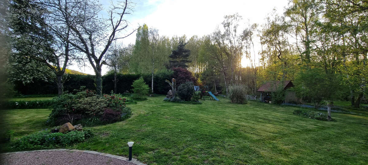 Maison à THIRON-GARDAIS