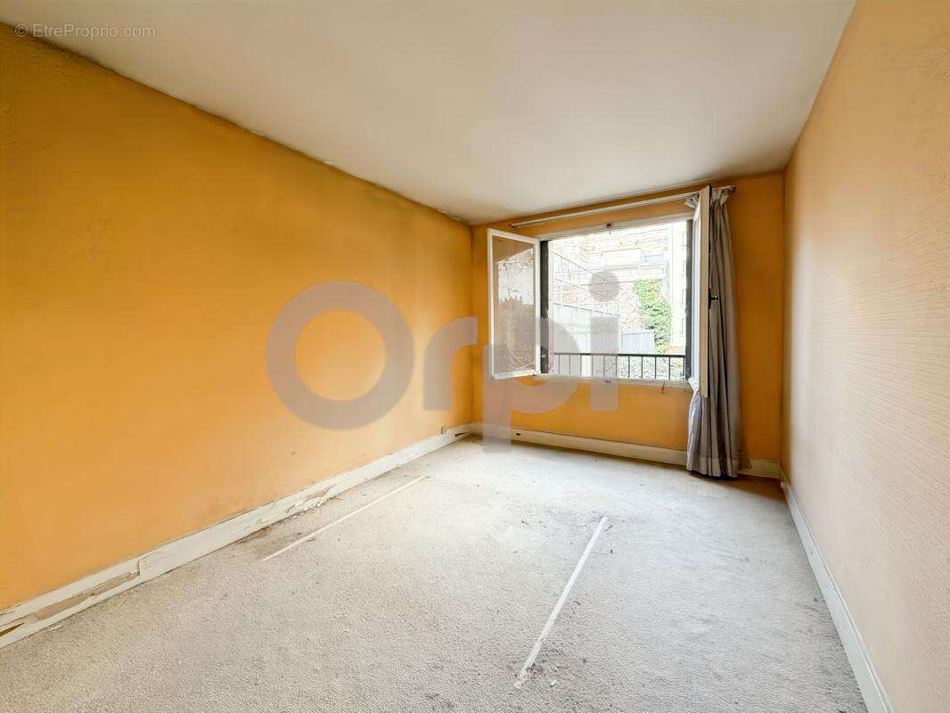 Appartement à PARIS-20E