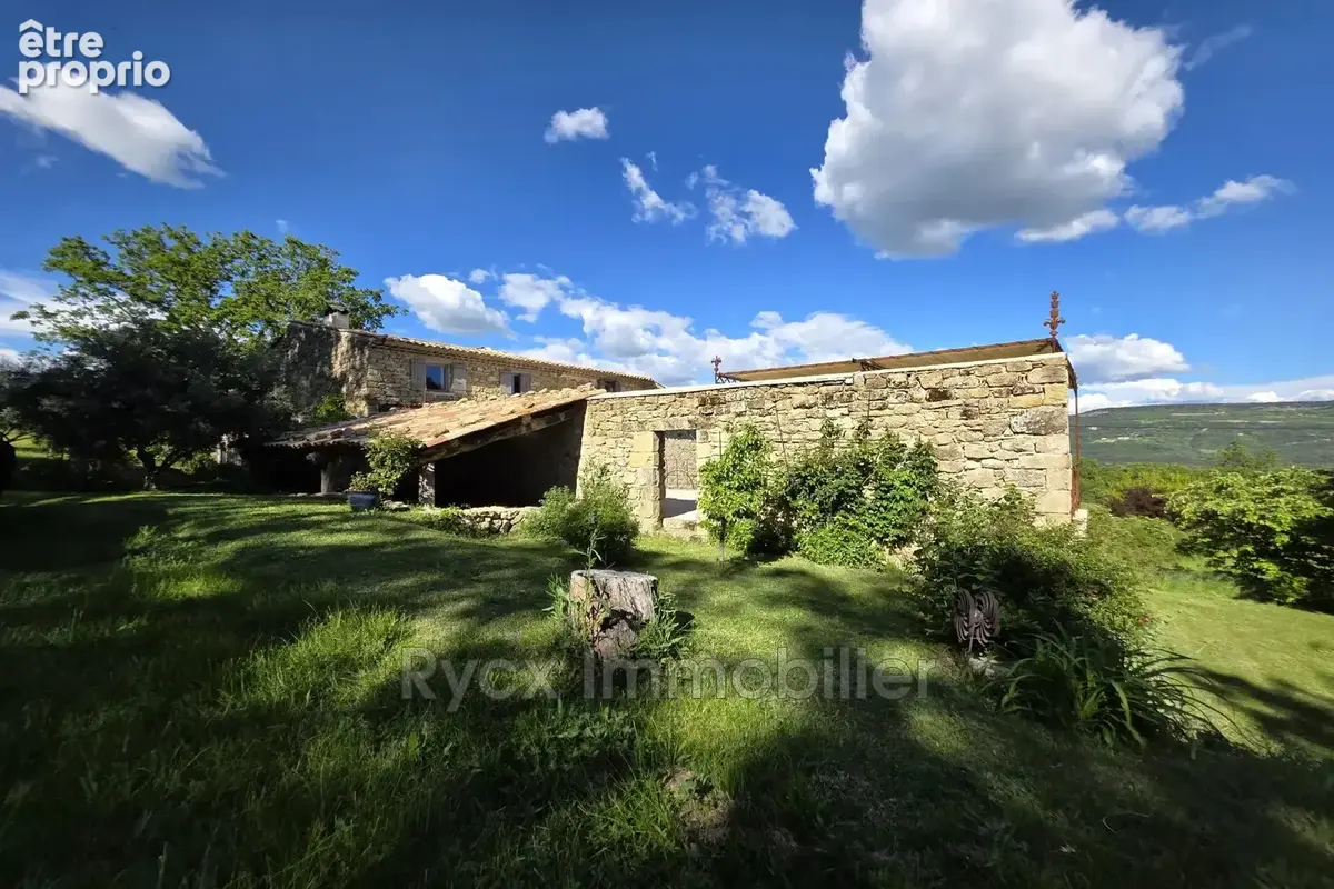 Maison 10 pièces 273 m² à vendre à Simiane-La-Rotonde (04150) - photo 2