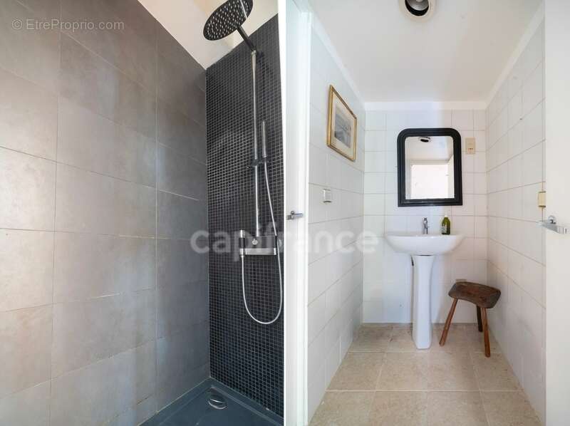 Paris XIème - Quartier Popincourt - Impasse privée - Appartement/Maison esprit loft 98m2 - photo 12