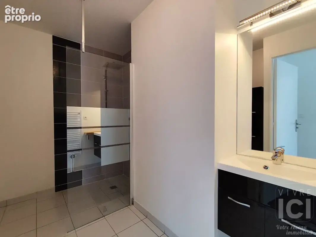 A VENDRE  Appartement T4, 77 m²  3 chambres Dernier étage au coeur d'Orvault-Bourg - photo 10