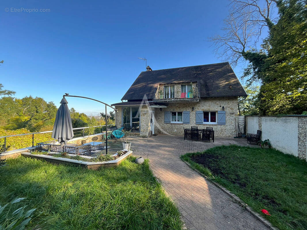 Maison à VILLEBON-SUR-YVETTE