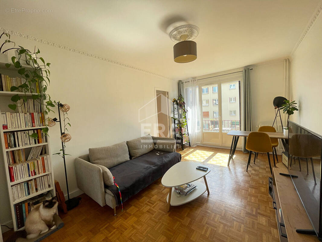 Appartement à MAISONS-ALFORT