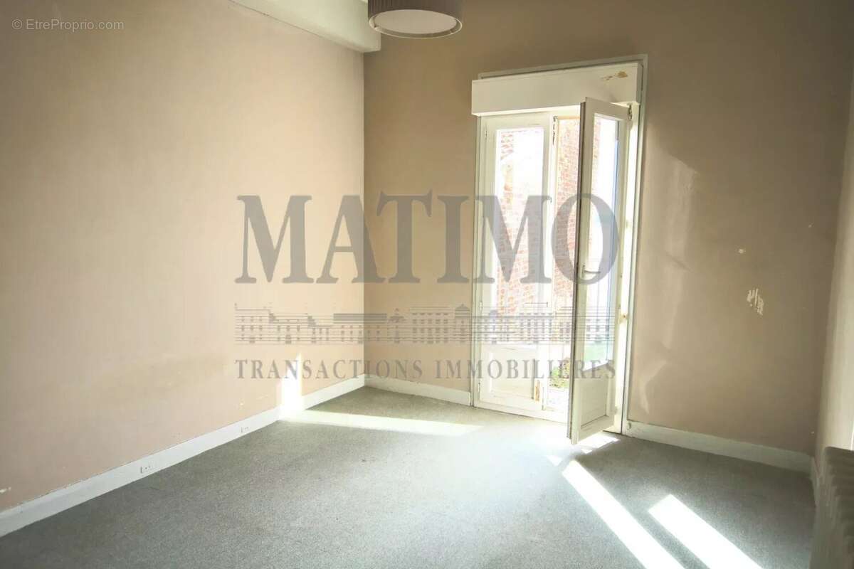 Appartement à LA GARENNE-COLOMBES