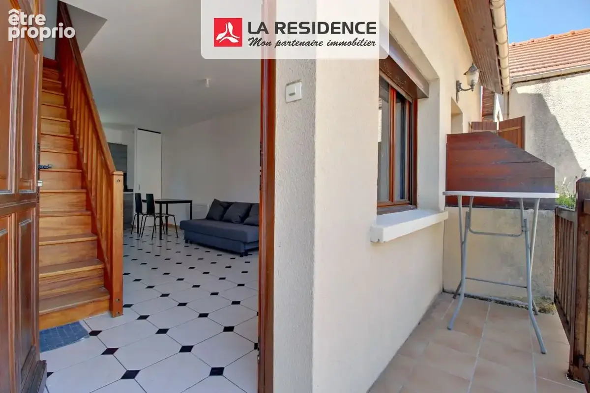 Appartement 2 pièces 41 m² à vendre à Chanteloup-Les-Vignes (78570) - photo 2