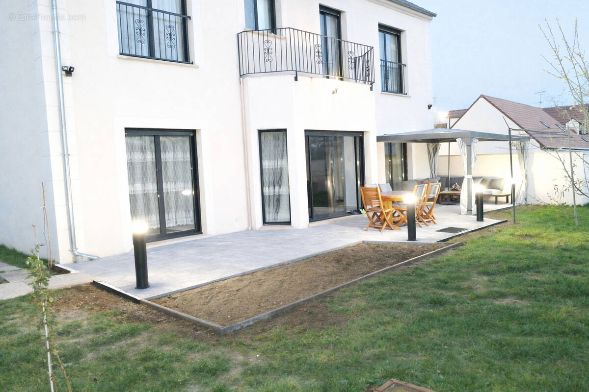 Maison à AUBERGENVILLE