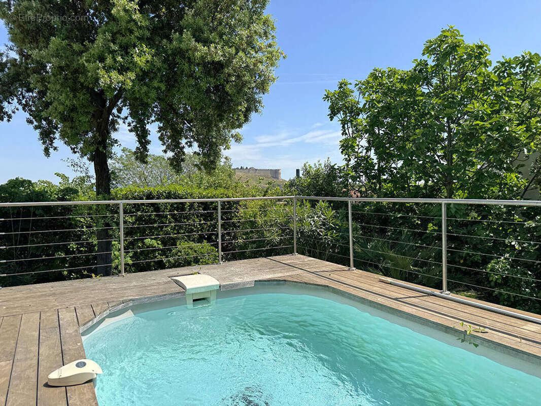 Maison à VILLENEUVE-LES-AVIGNON