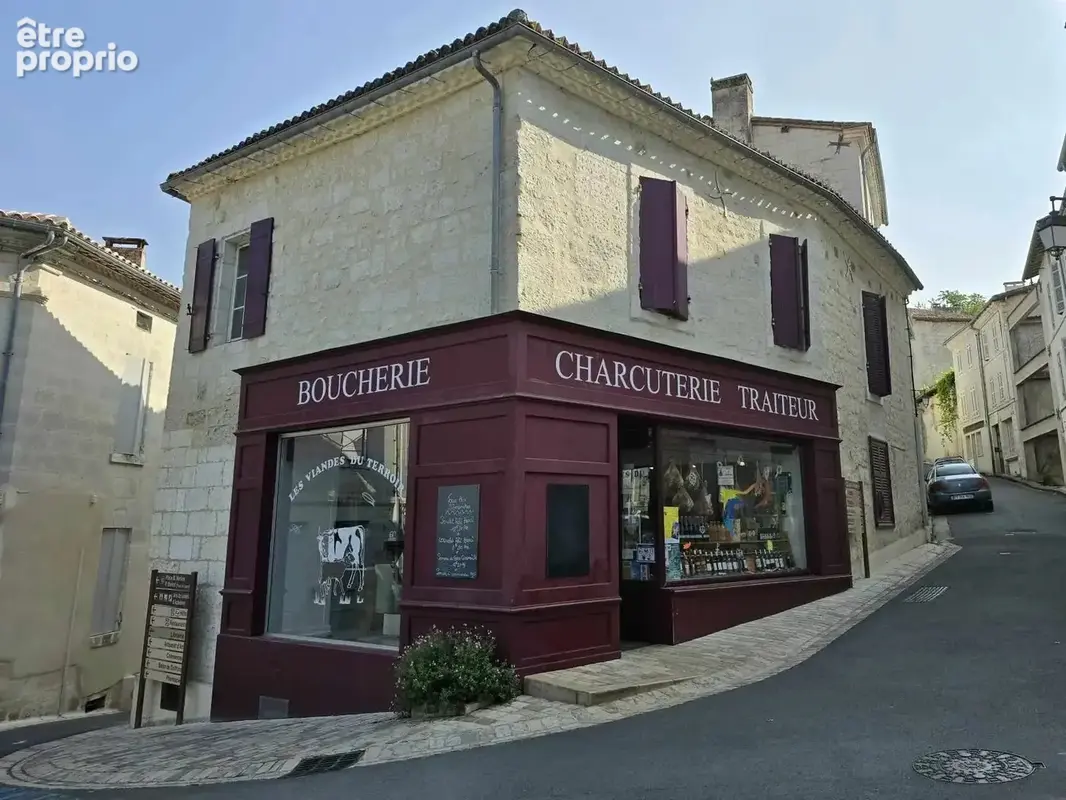 Appartement à AUBETERRE-SUR-DRONNE