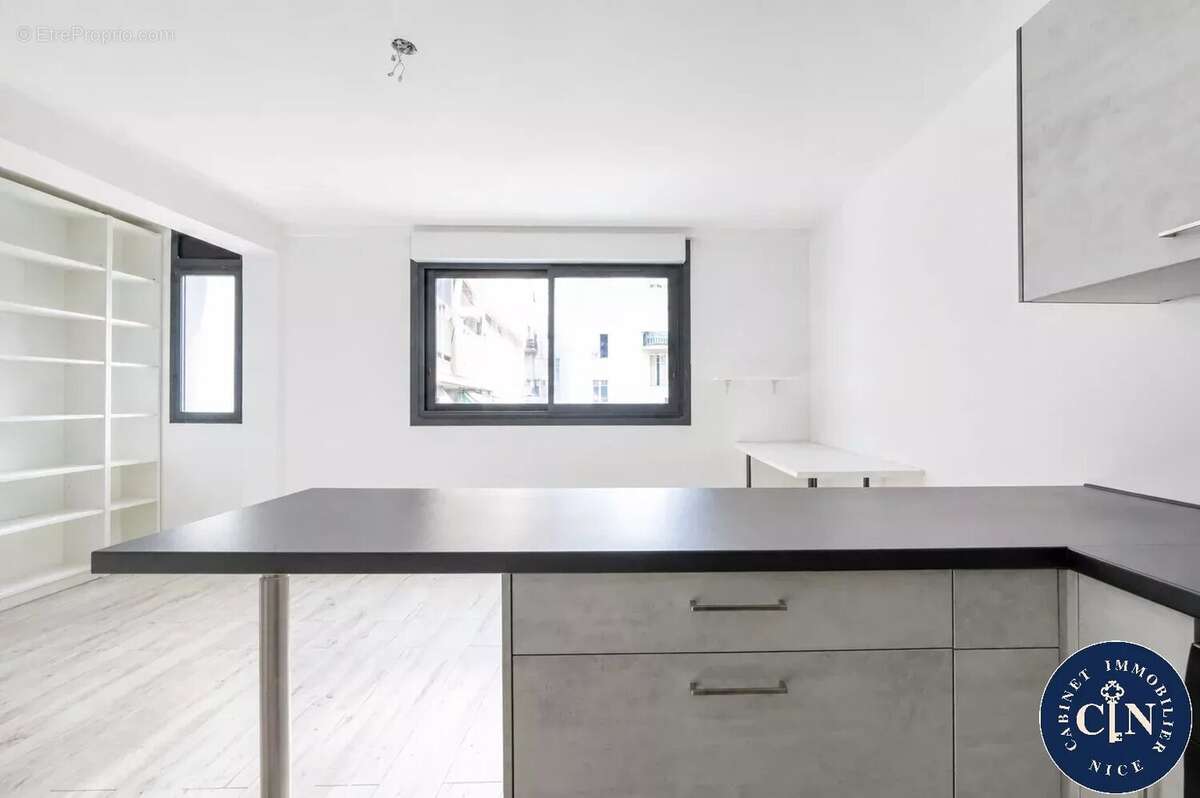 Appartement 2 pièces 42 m² à vendre à Nice (06100) - photo 2