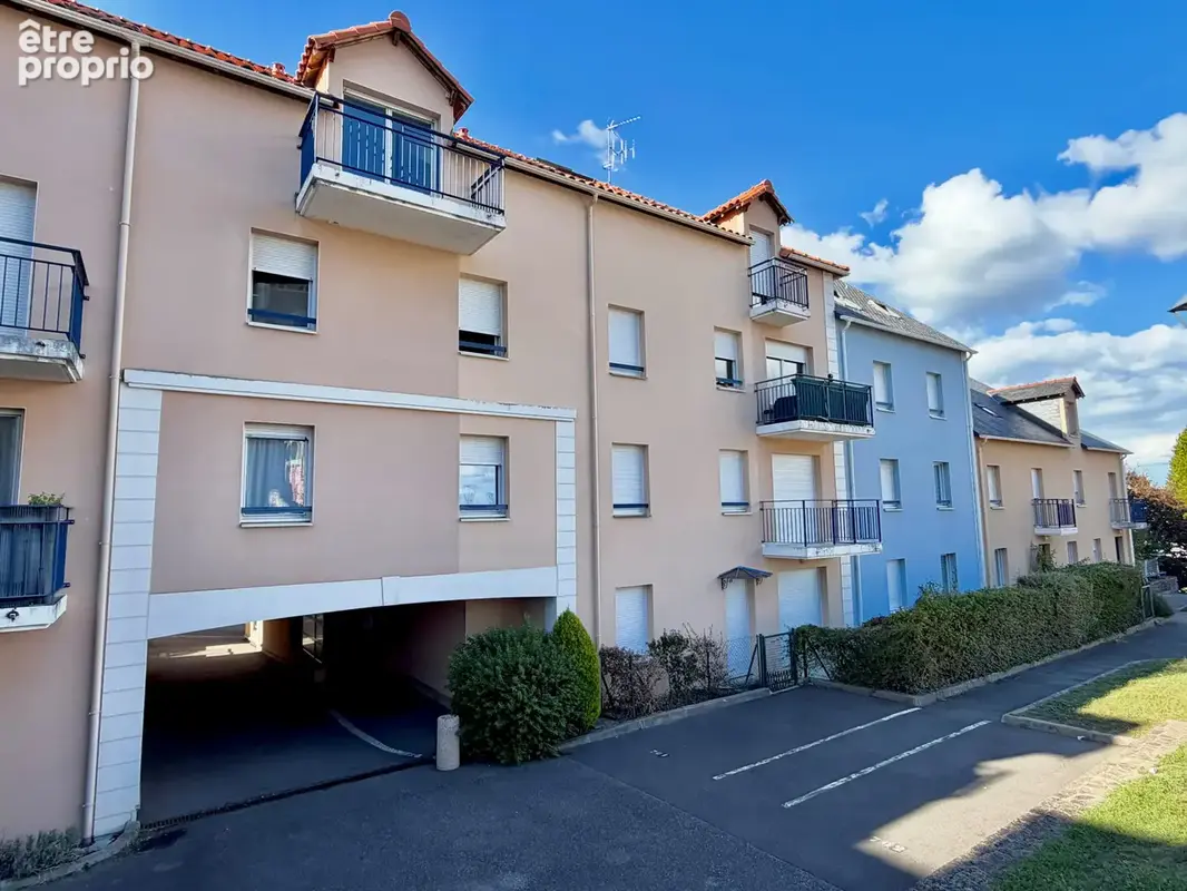 Charmant t2 + parking + cave état neuf ! - photo 10