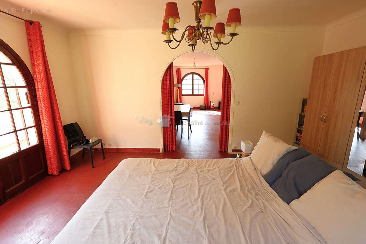 Maison 150 m² avec jardin de 1600 m² Spéracèdes - photo 14