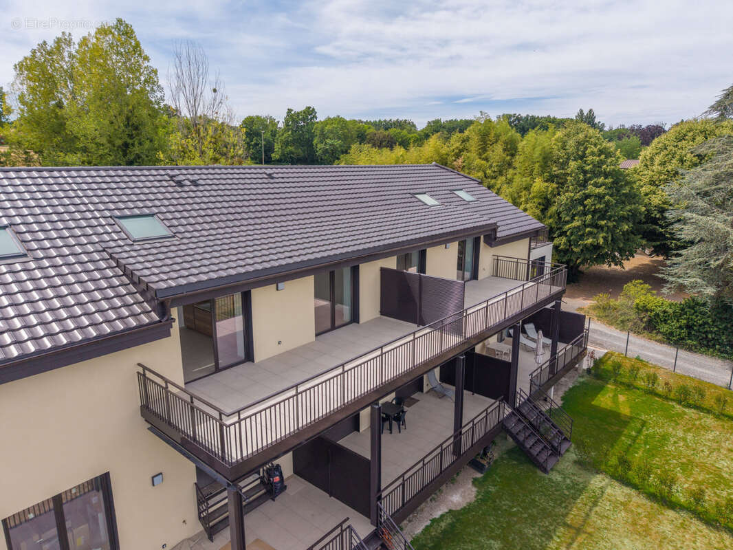 Exclusivité - Attique - Appartement 5 pièces de haut standing au bord du lac Léman - photo 11