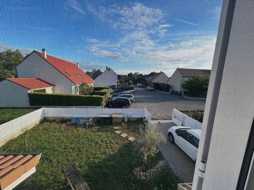 Maison à DECINES-CHARPIEU