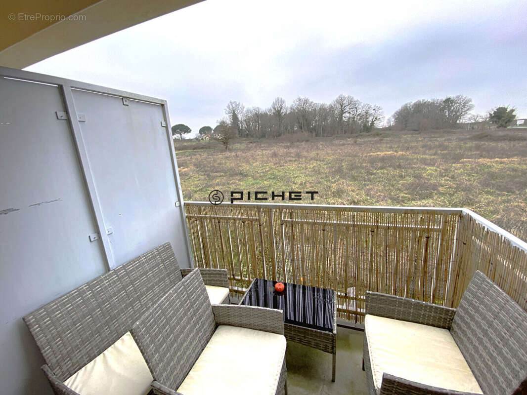 Appartement à SAINT-QUENTIN-DE-BARON