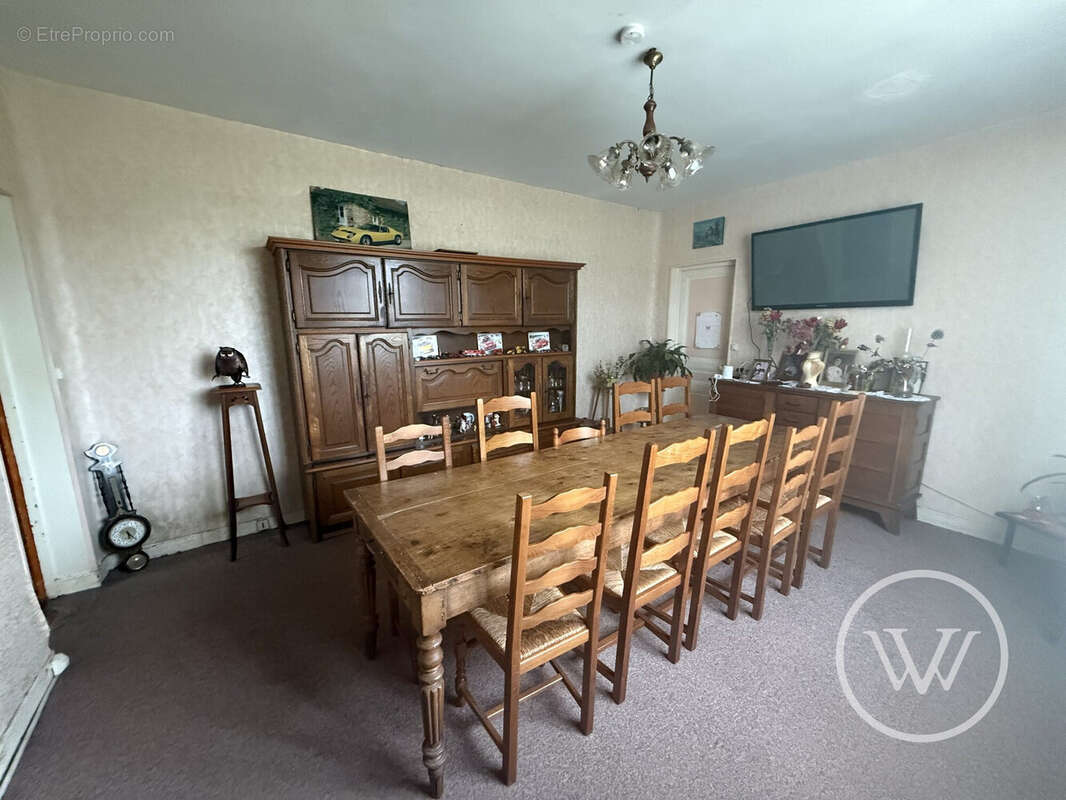 Maison à NOYEN-SUR-SARTHE