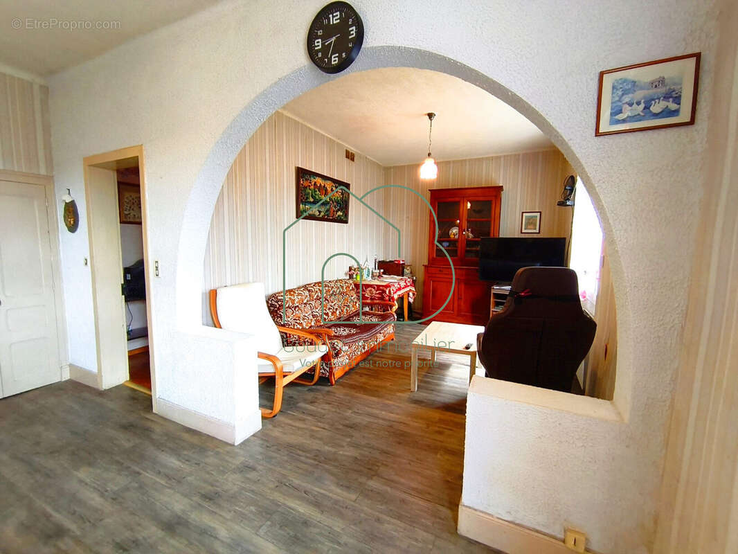 Maison 103 m² à Cransac  - photo 5