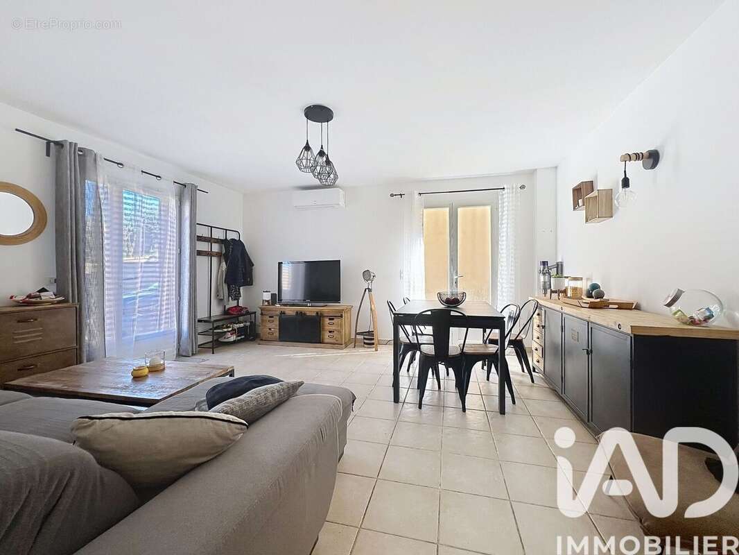 Photo 3 - Maison à ROBION