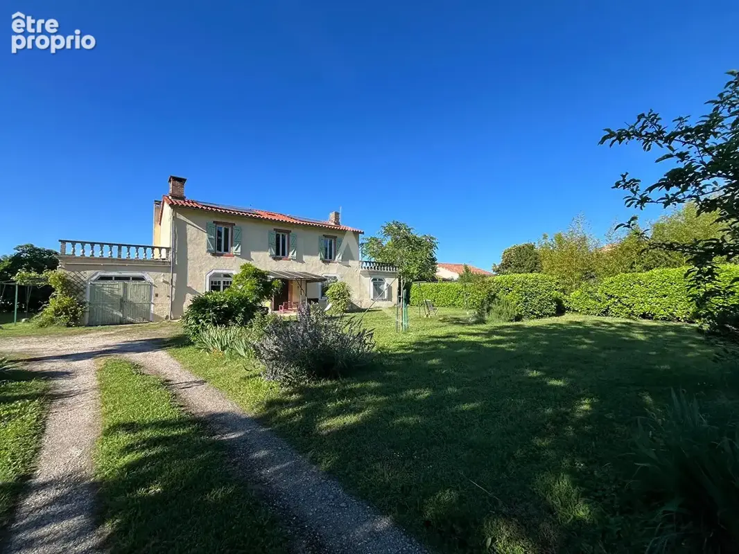 Grande maison de 200m² avec 5 chambres et dépendances sur St-Sulpice ! - photo 14