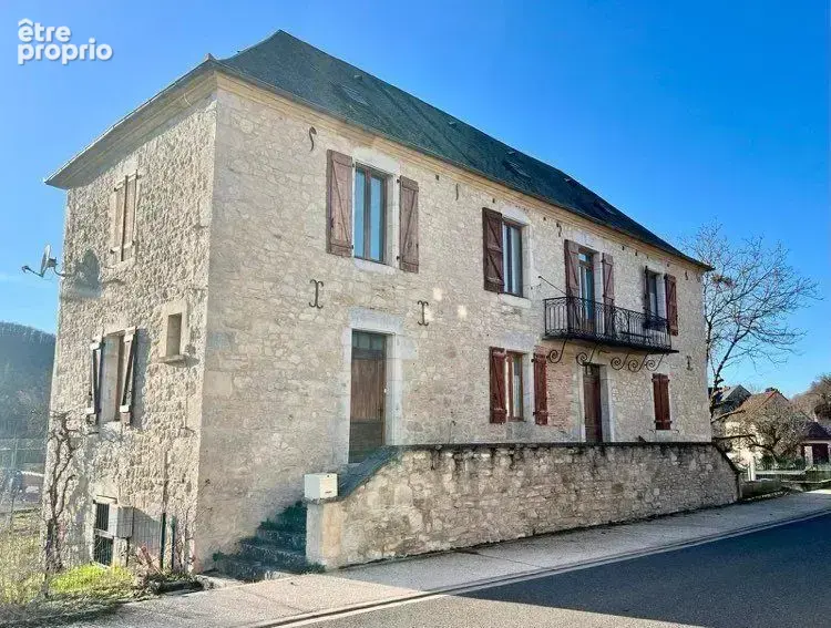 Photo Maison à Concores au prix de 295 000€