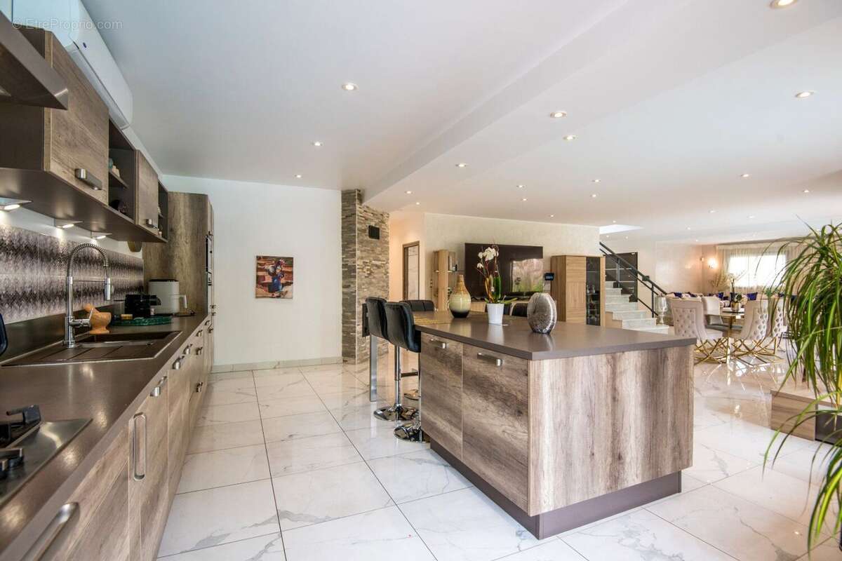 Propriété contemporaine d'exception - environnement privilégié sur les hauteurs de Brive - photo 18