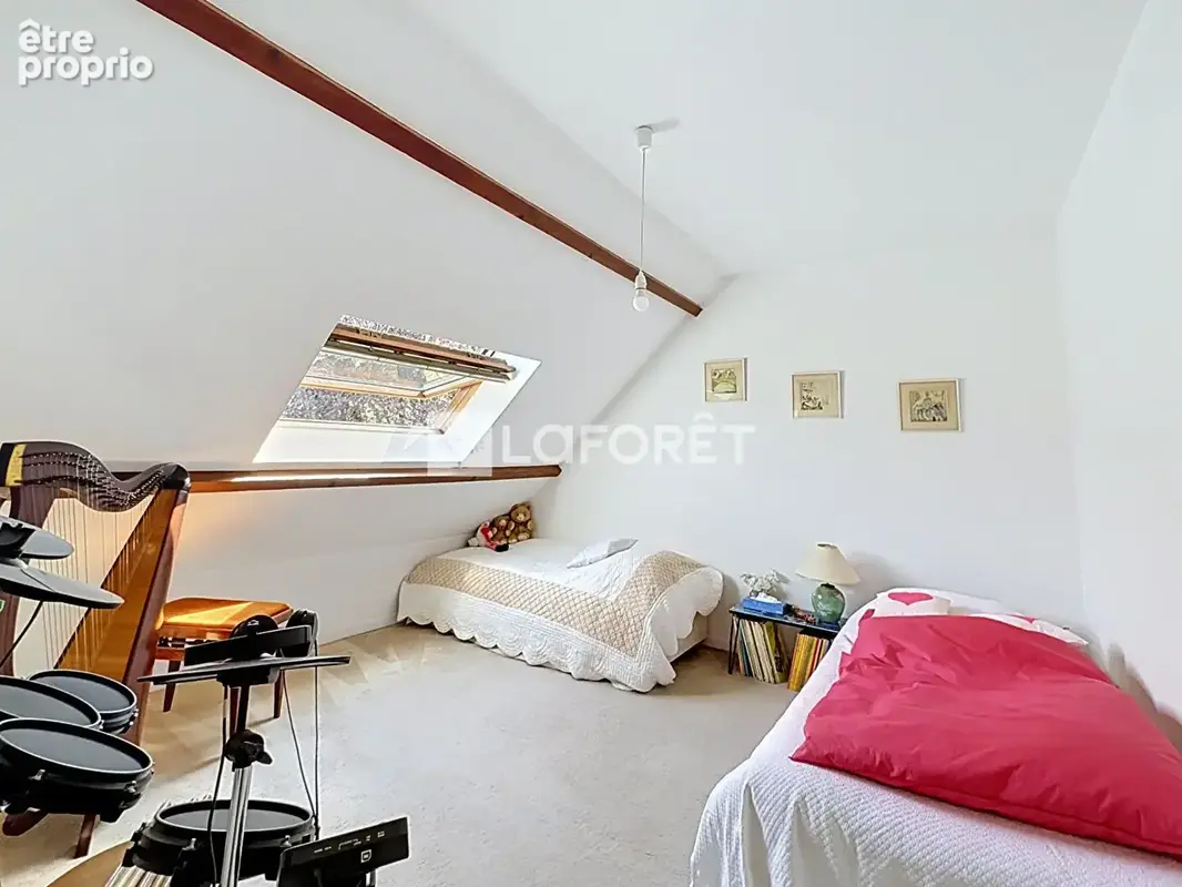 Le Pecq - Domaine de Grandchamp - Maison familiale 170 m² sur terrain clos de 960 m² - photo 16