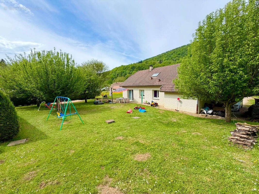 Maison à BAUME-LES-DAMES