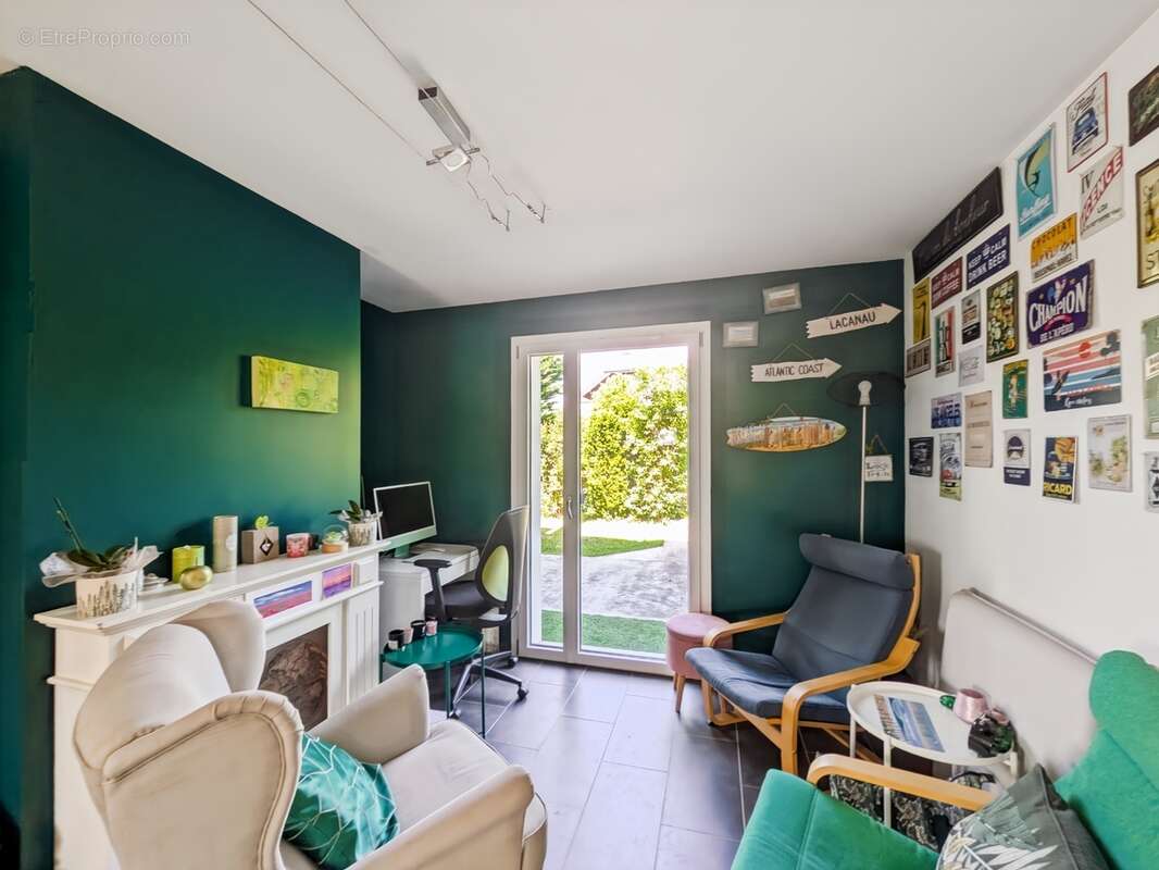 À vendre Maison 6 pièces LOISIN (74) Maison familiale avec piscine et dépendance – Secteur recherché aux portes de Genève - photo 6