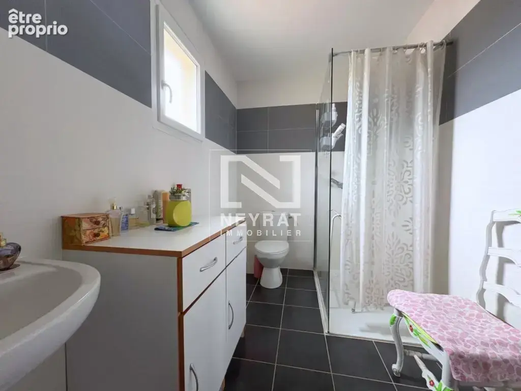 Maison récente 3 chambres – Jardin, garage – DPE C – Potentiel locatif 1 200 €/mois - photo 11