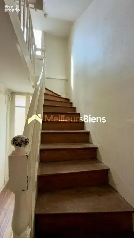 Laval – Secteur gare – Appartement de charme d’environ 80 m² avec 2 chambres et cave - photo 14