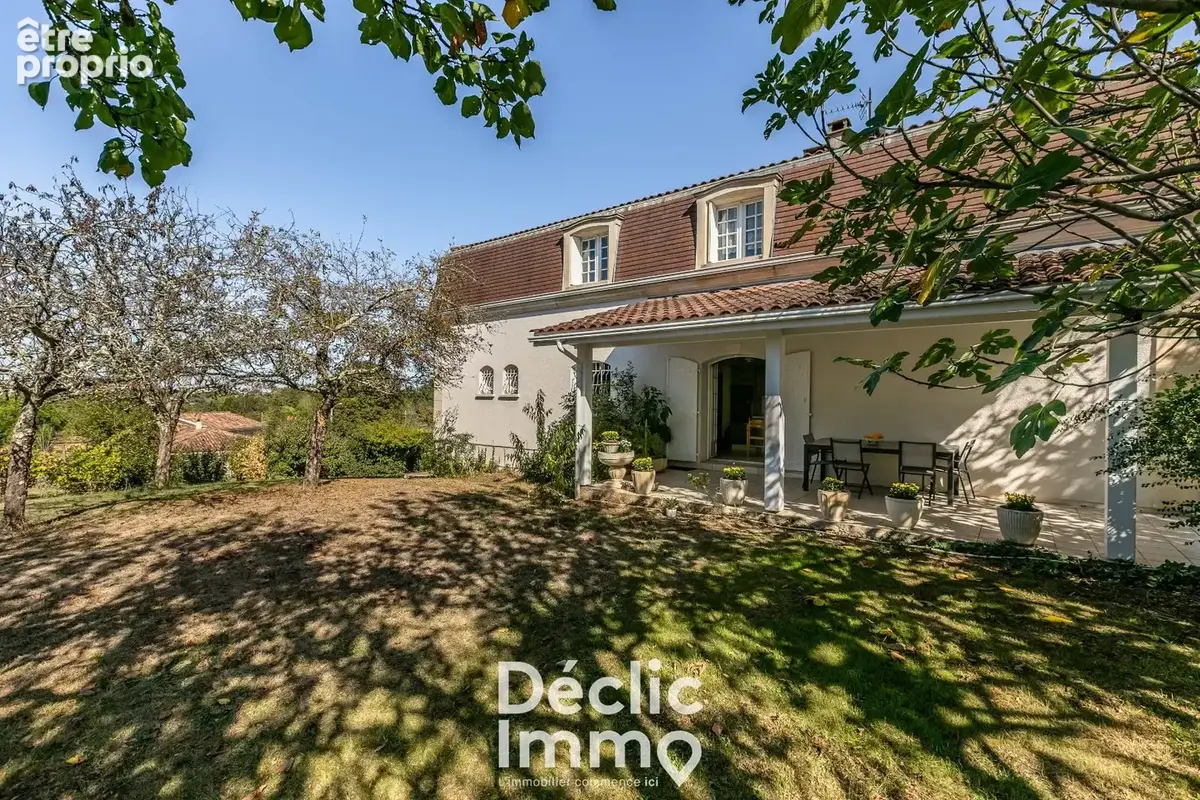 Maison de caractère avec piscine et vue sur Bordeaux  Latresne - photo 3