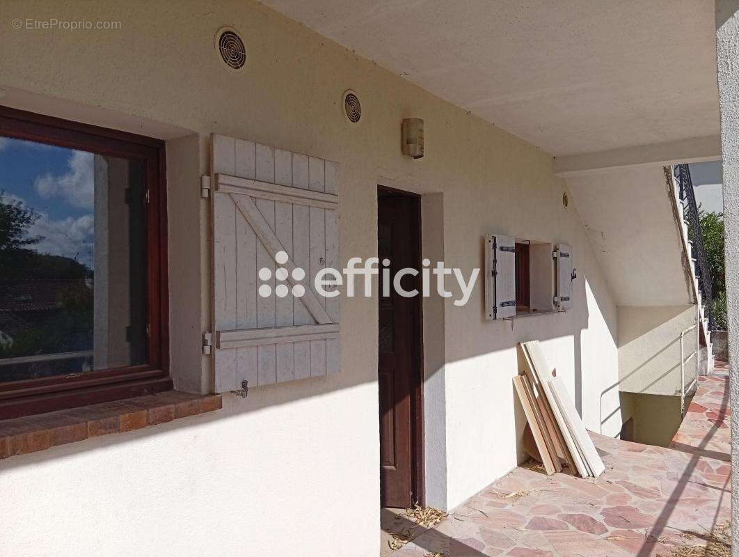 Maison à BURES-SUR-YVETTE