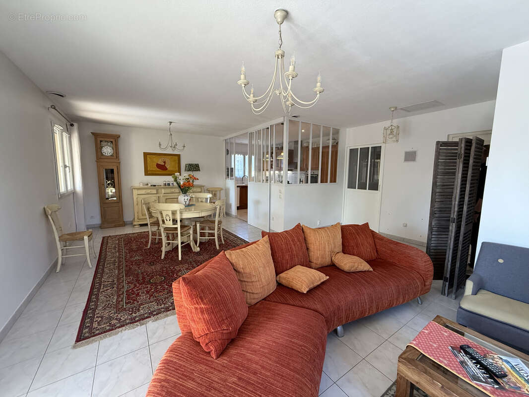 Maison à VAISON-LA-ROMAINE