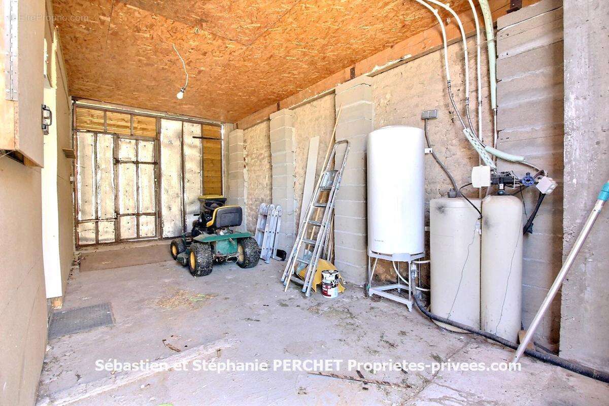 Maison de charme rénovée de 116 m² avec hangar et terrain de 2 630 m² - photo 9