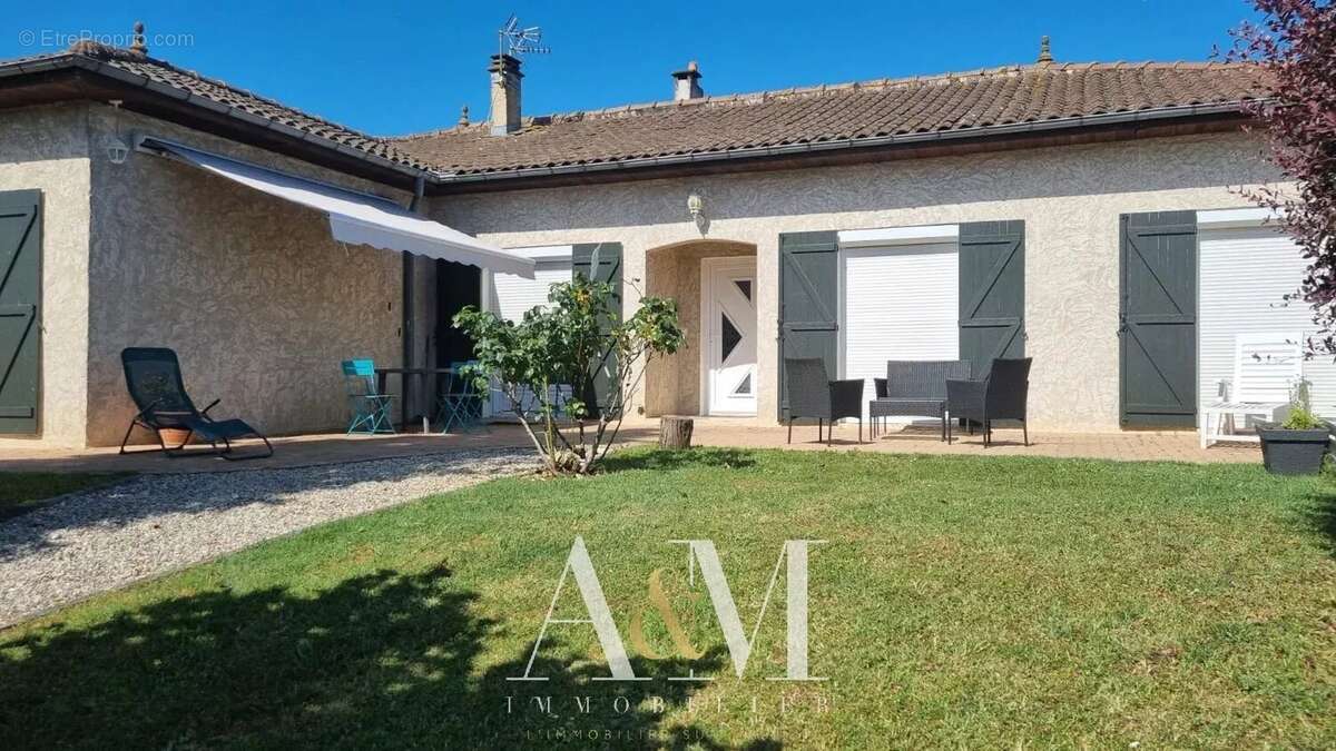 Maison à SAINT-YRIEIX-SUR-CHARENTE