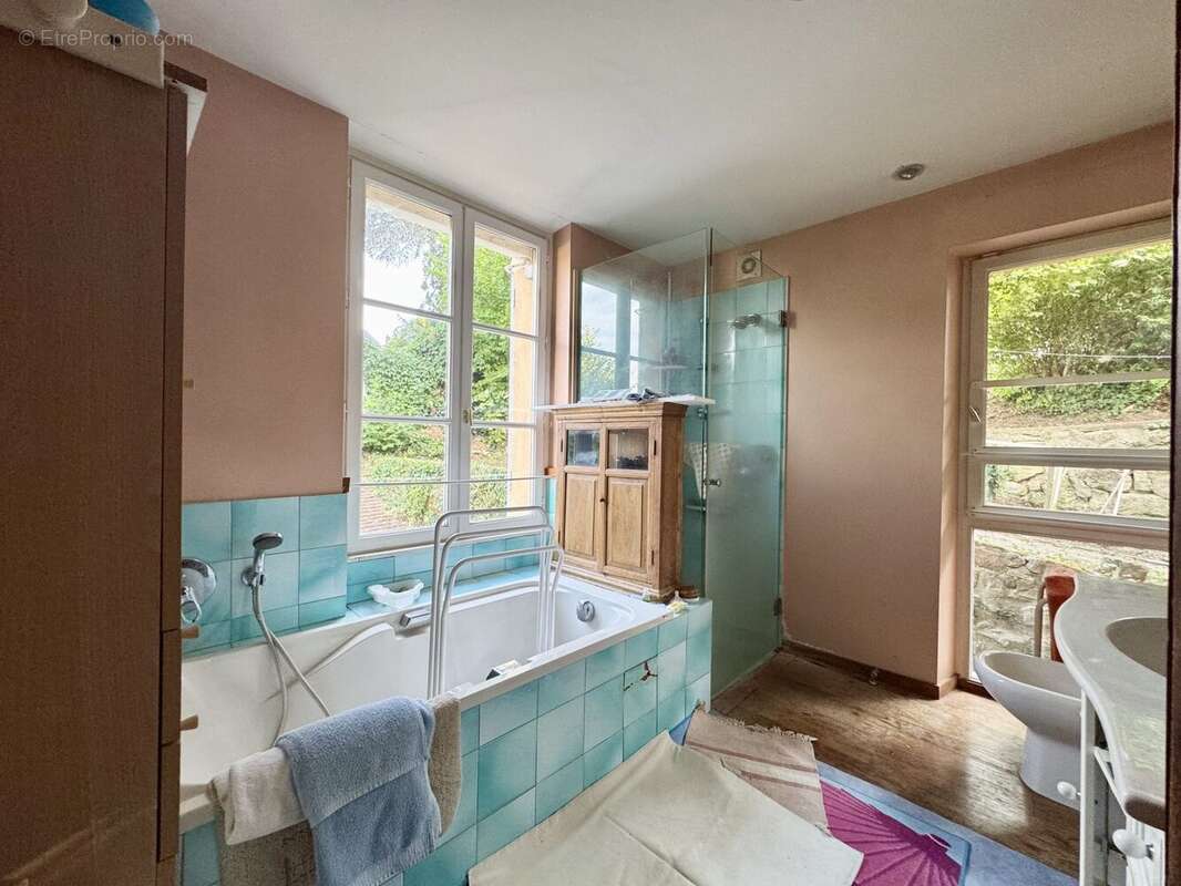 Maison 190 m² à Vaureal  - photo 7