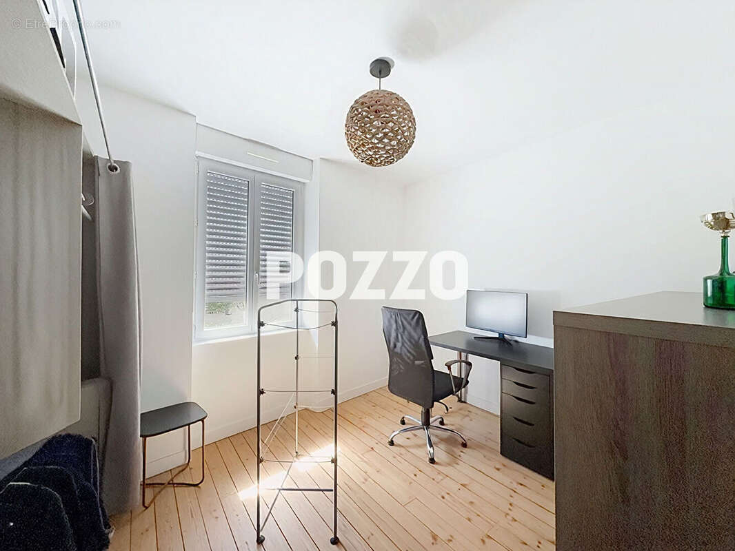 Appartement à DONVILLE-LES-BAINS